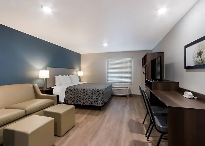 Woodspring Suites Chandler Airport