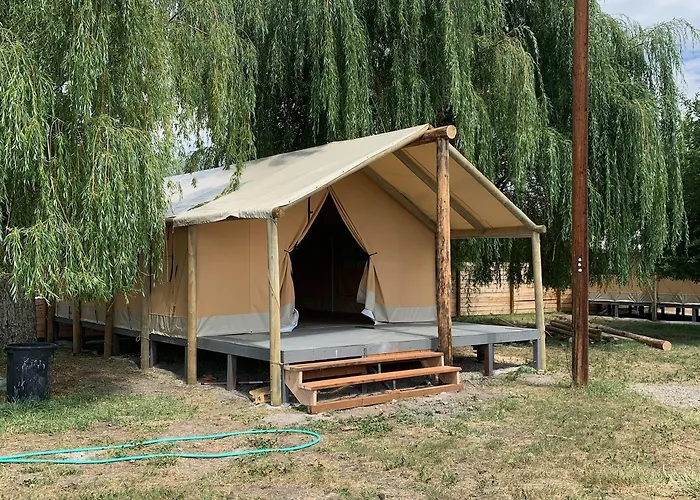 Sacajawea Inn