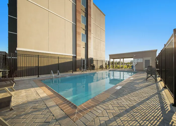 La Quinta Inn & Suites By Wyndham Sulphur Lake Charles