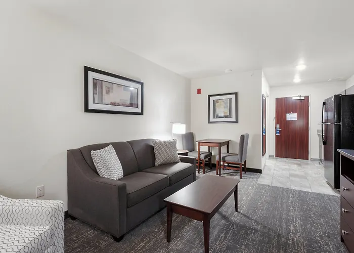 Cobblestone Hotel & Suites - Urbana