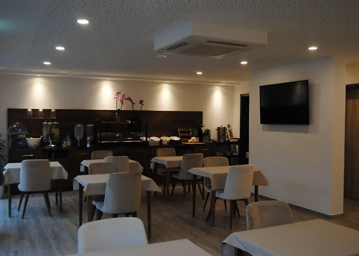 B&S Hotel