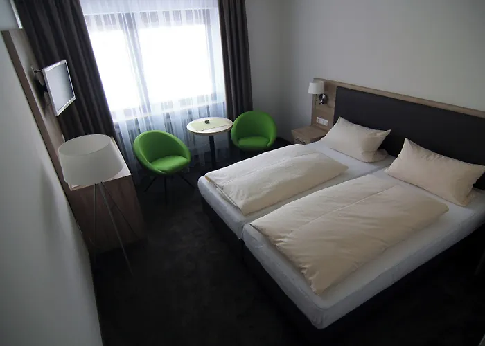 Hotel Sunny Side Up
