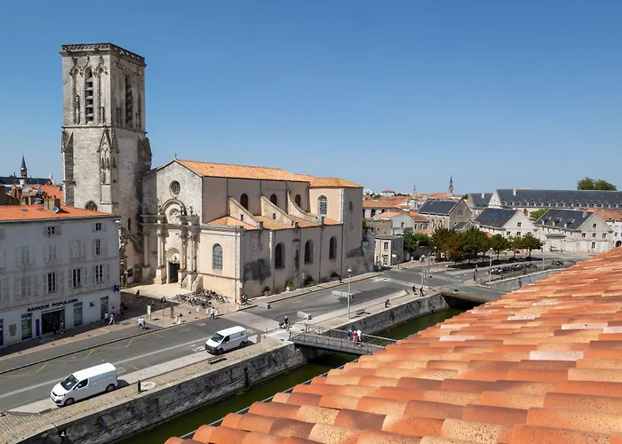 Hôtel La Tour de Nesle La Rochelle Vieux Port