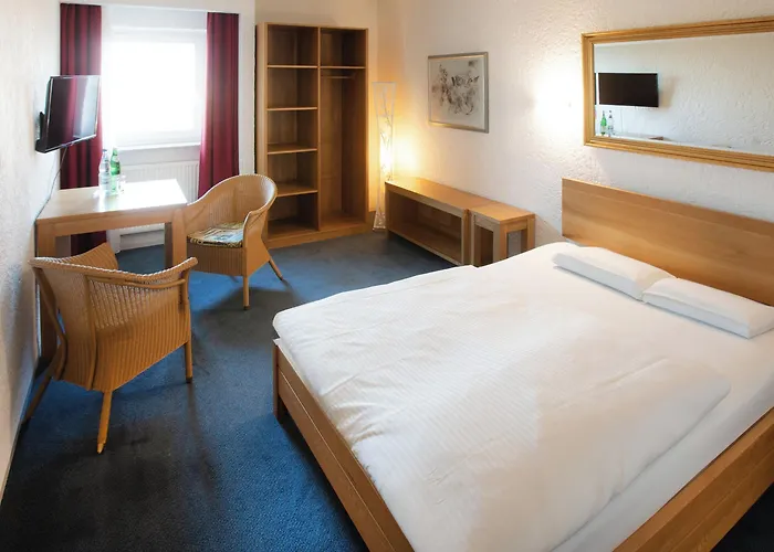 Elan Hotel
