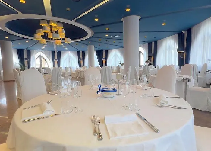 Bajamar Beach Hotel