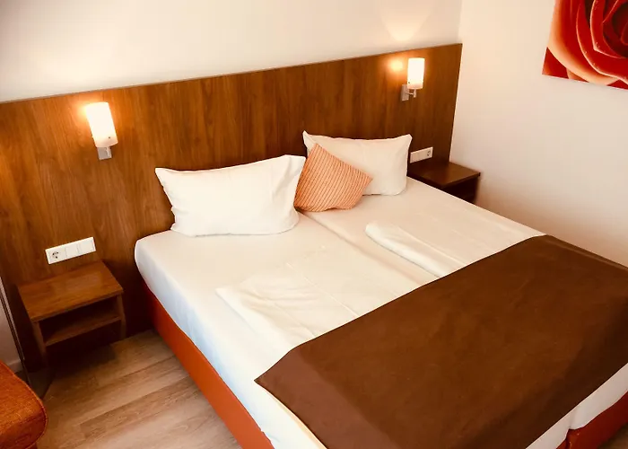 Hotel Triton