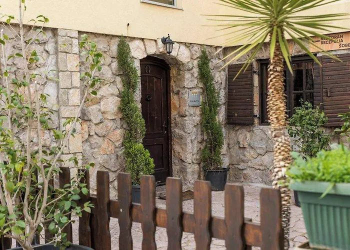 Hotel Crnogorska Kuca
