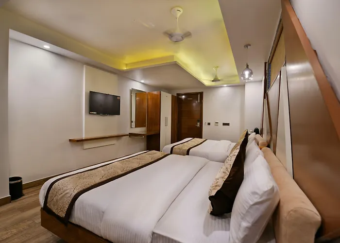 Hotel Blue Pearl Near Connaught Palace & New Delhi Railway Station