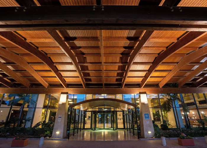 Puerto Antilla Grand Hotel