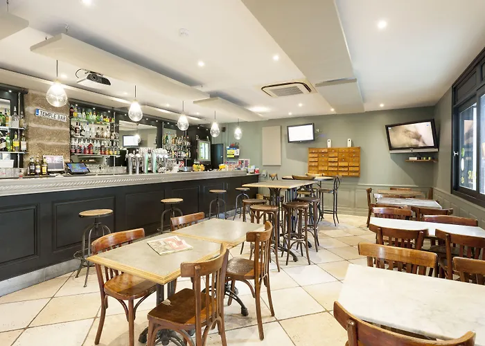 Hotel Restaurant Des Maures
