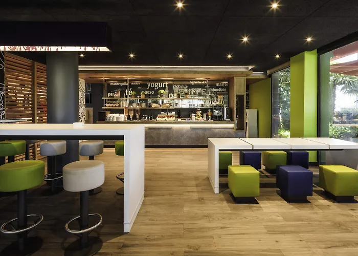 Ibis Budget Málaga Aeropuerto Avenida de Velazquez