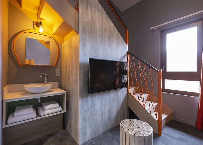 Hotel Base Camp Lodge - Bourg Saint Maurice