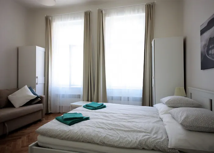 City Castle Aparthotel