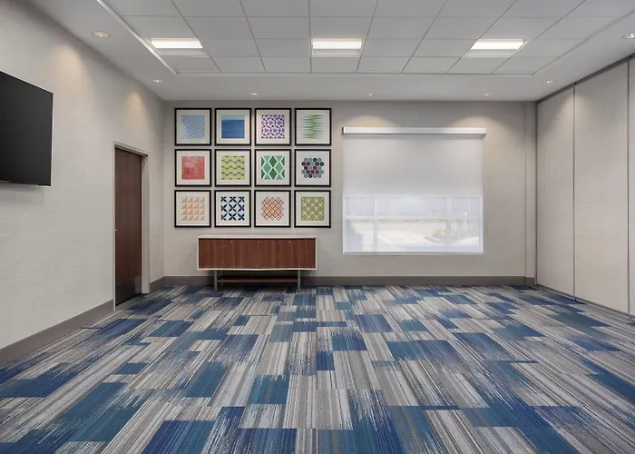 Holiday Inn Express & Suites - Aurora By Ihg