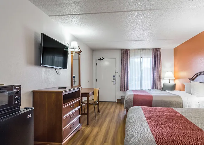 Motel 6 Waycross
