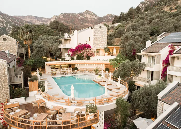Pilos Suites