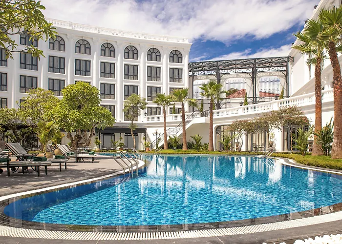 Silk Path Grand Hue Hotel