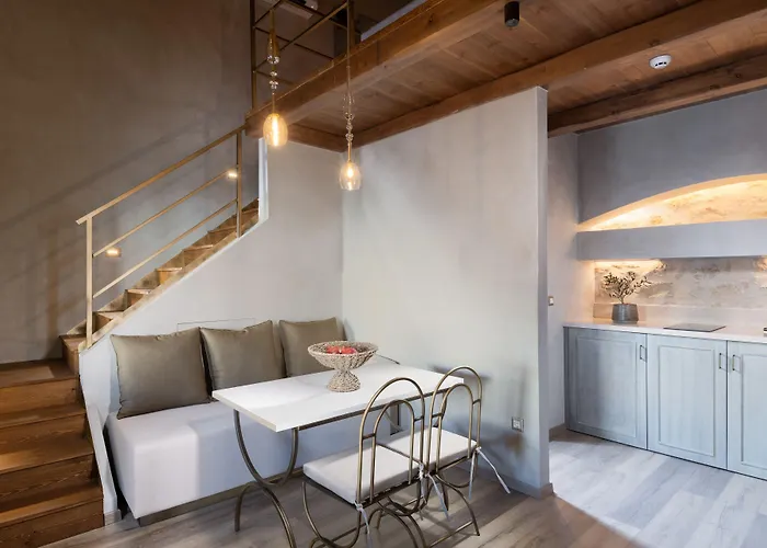 Inotropes Boutique Suites - Adults Only