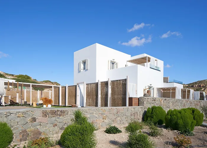 Volcano Luxury Suites Milos - Adults Only