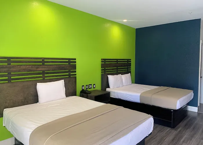 Signature Inn Houston Greenspoint