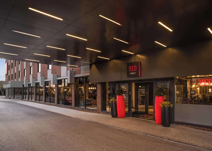 Radisson Red London Gatwick Airport