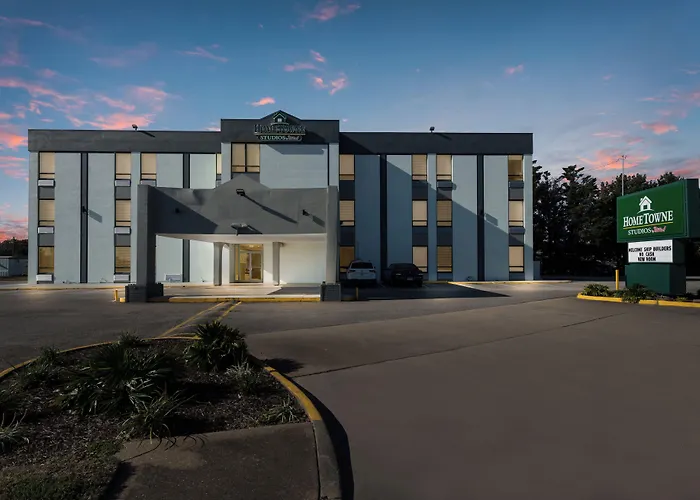 Hometowne Studios By Red Roof Newport News - Hampton West