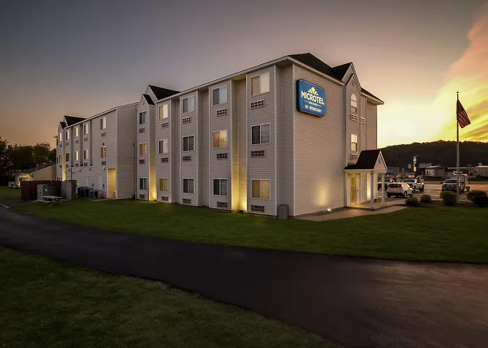 Microtel Inn & Suites By Wyndham Prairie Du Chien
