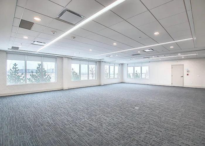 Holiday Inn Express & Suites - Calgary Airport Trail Ne By Ihg