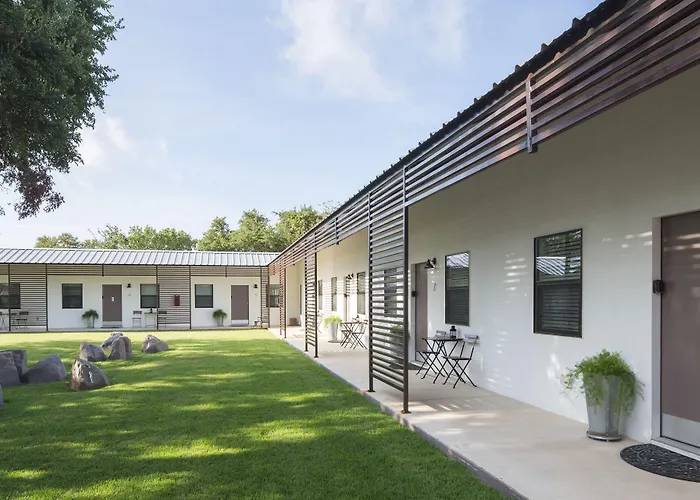 Hotel Flora And Fauna Wimberley