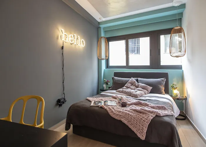 14 Reasons Why Hotel Athen