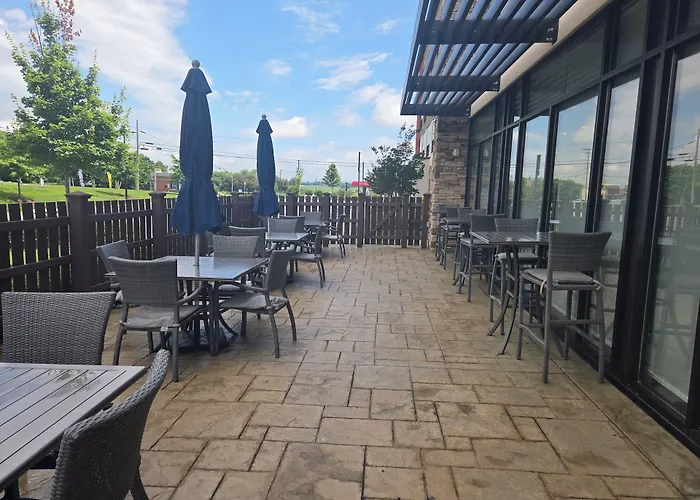 Holiday Inn Express & Suites Brunswick-Harpers Ferry Area By Ihg