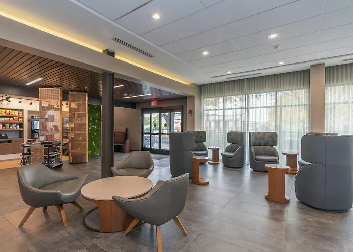 Courtyard By Marriott West Springfield