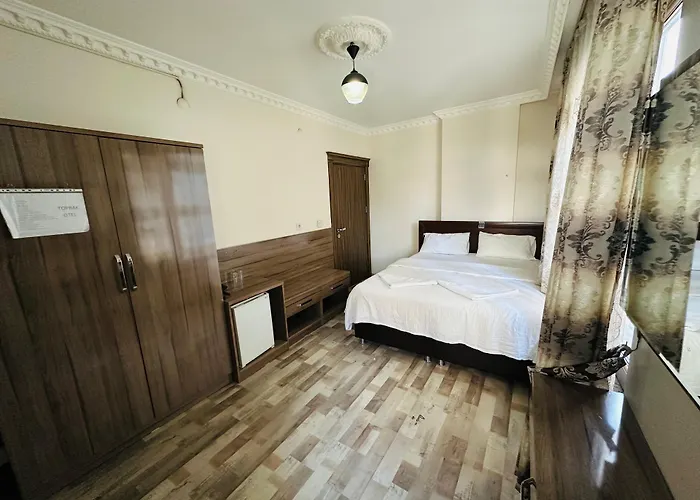 Toprak Hotel