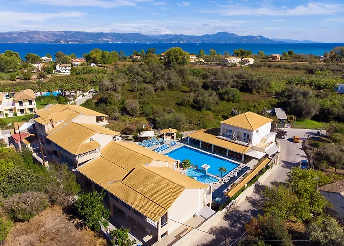 Kavos Plaza Hotel