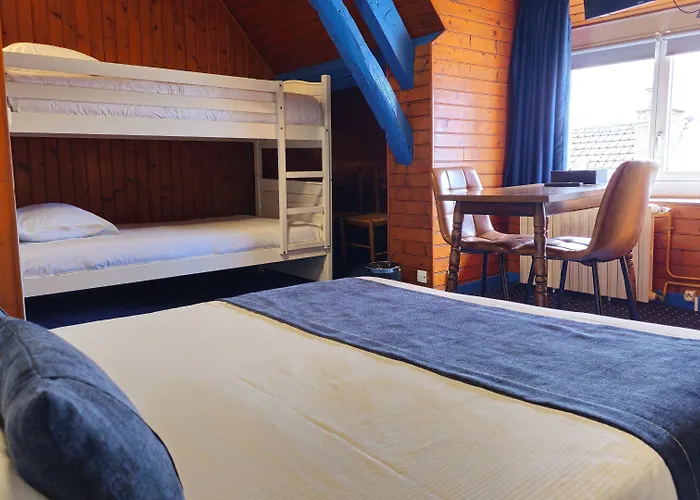 Escal Hotel