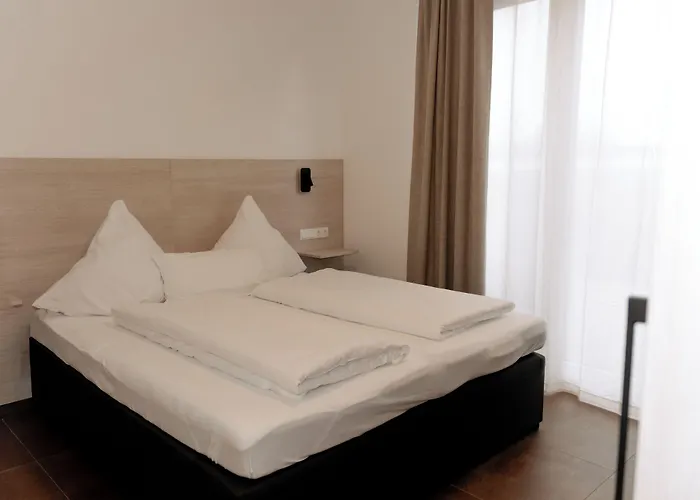 Ayhan Hotel