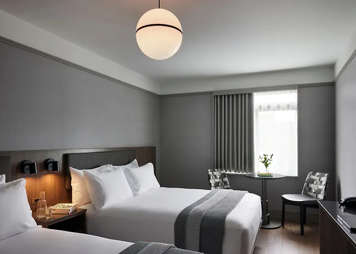 The Melrose Hotel