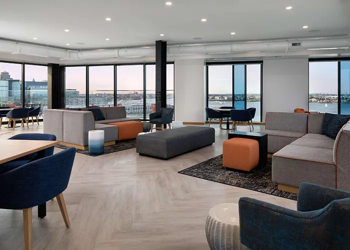 Hyatt Place Boston/Seaport District