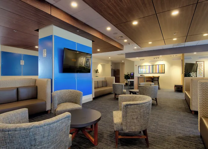 Holiday Inn Express & Suites Onalaska - La Crosse Area By Ihg