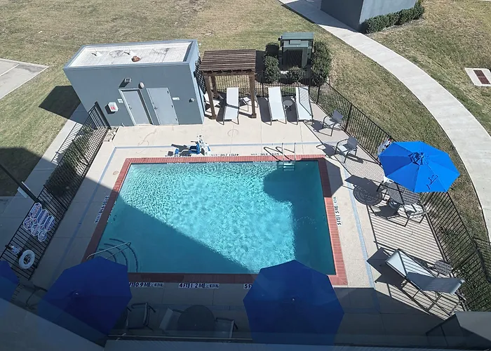 Holiday Inn Express & Suites Dallas - Plano North By Ihg