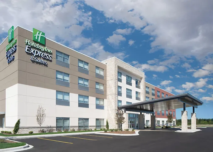 Holiday Inn Express & Suites - Elkhorn - Lake Geneva Area By Ihg