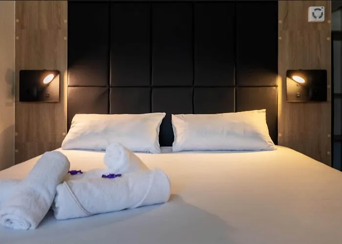 Hotel Le Cyrano Bergerac