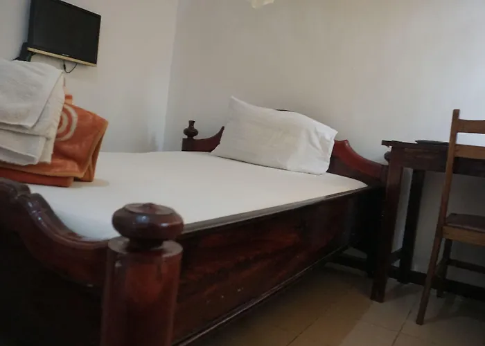 Leaders Lodge