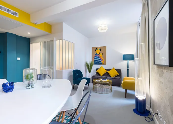 L'Abeille - Boutique Apartments