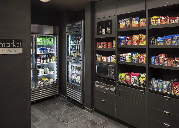 Courtyard By Marriott Seattle Northgate Hotel