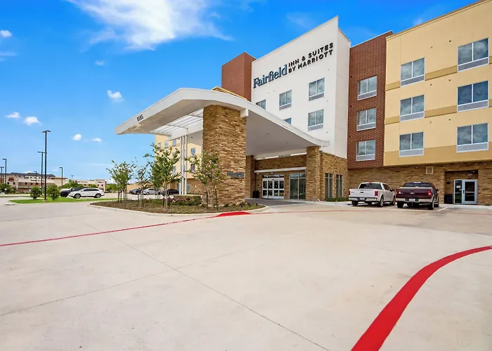 Fairfield Inn & Suites By Marriott Dallas Plano/Frisco