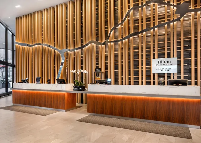 Hilton Grand Vacations Club Chicago Magnificent Mile Hotel