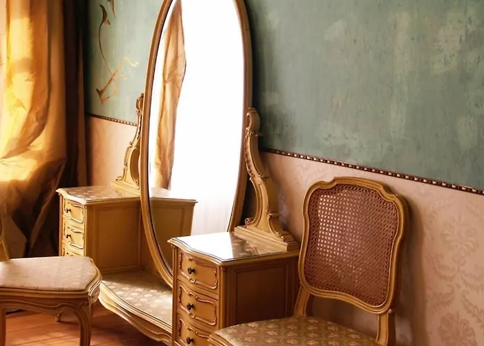 Hotel Lux