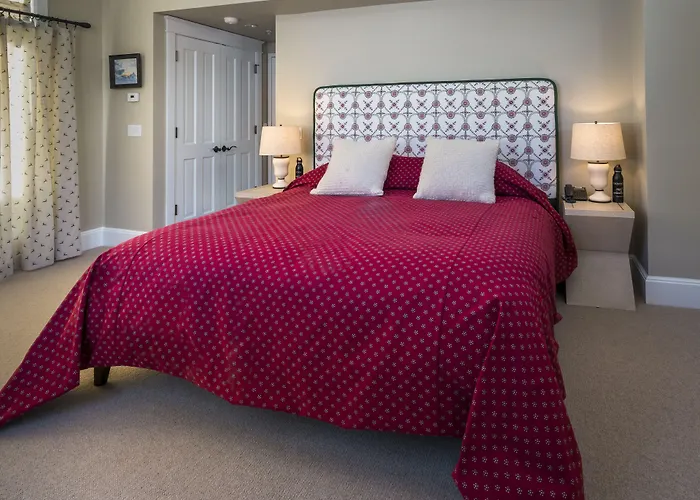 Dunton Town House Hotel