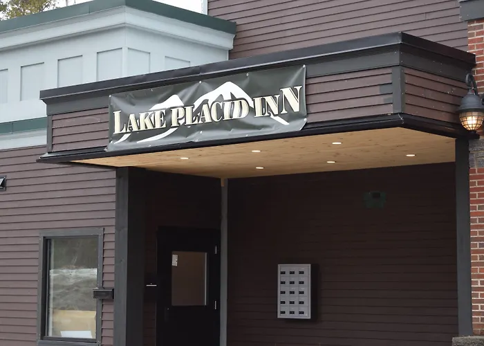 Lake Placid Inn: Main Street